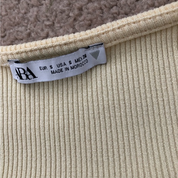 Zara Yellow Short Sleeve Crop Top - Picture 2 of 4